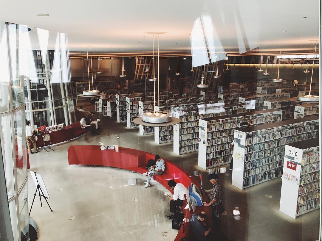 Thư viện công cộng được thiết kế theo tiêu chuẩn như thế nào?
